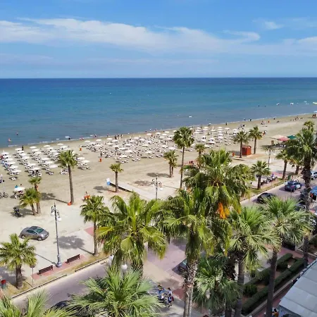 Albert's Larnaca