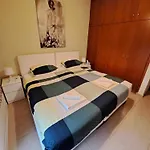 Albert's 公寓 拉纳卡